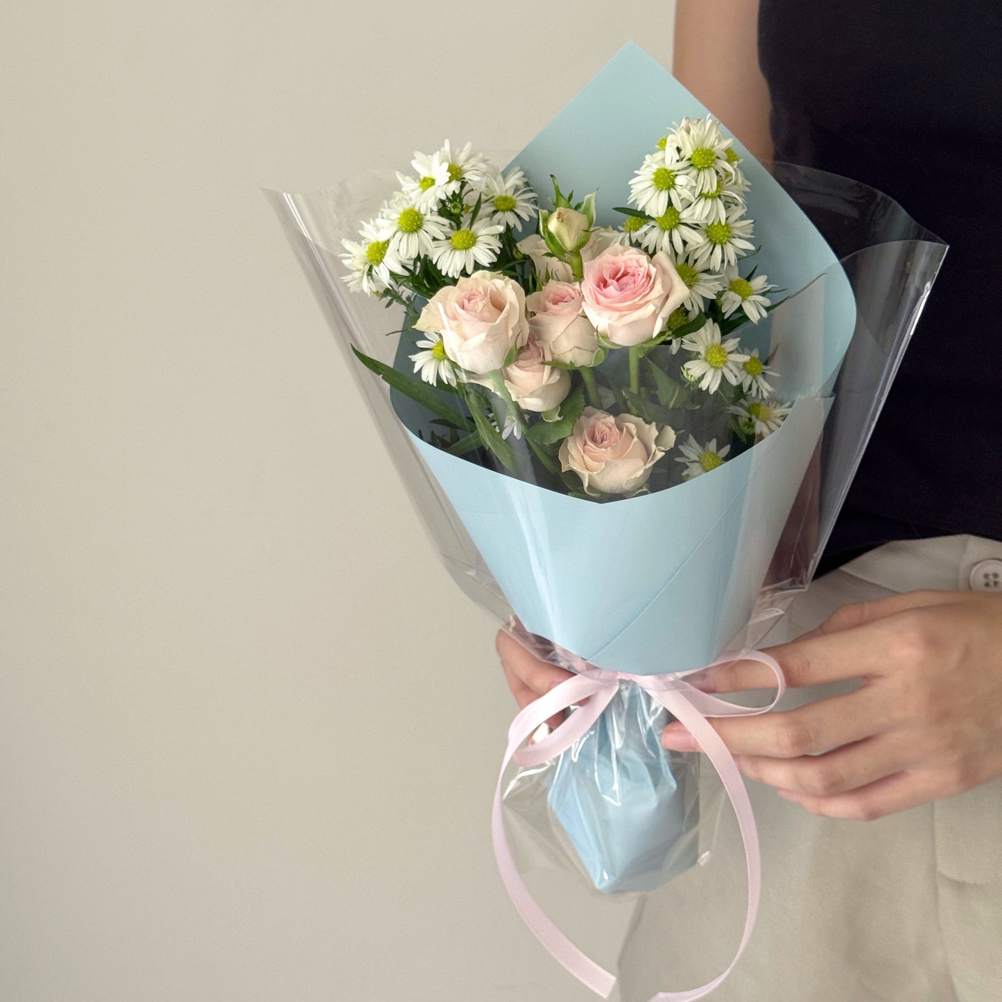 Rose Spray Bouquet - Random Mix
